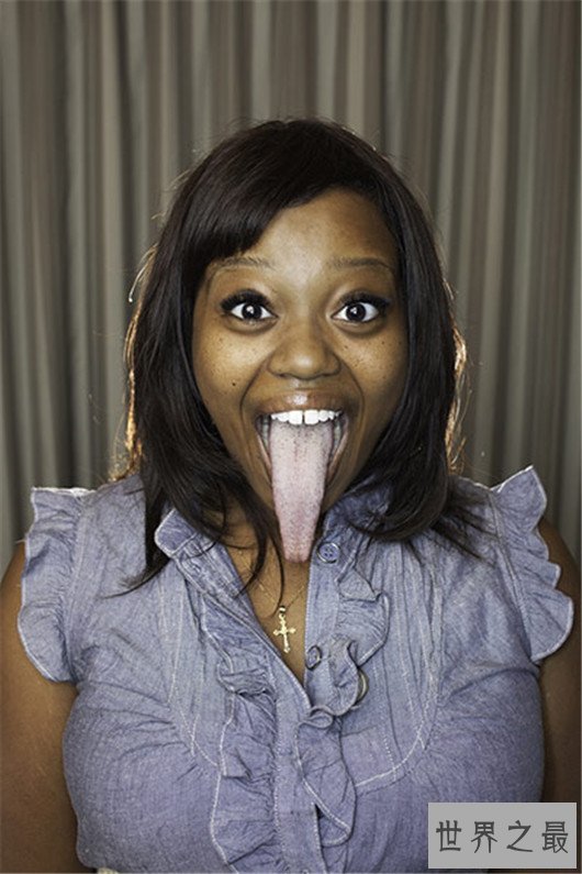 最长舌头女性，舌头又长又灵活可以跟青蛙媲美了