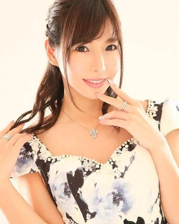 六本木第一女公 关《早川濑里奈》精选作品号剧情介绍及封面